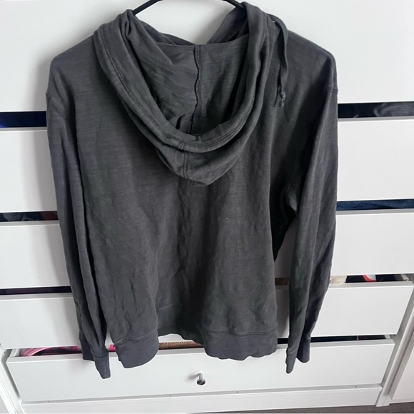 Faherty hoodie 🌳 - Picture 4 of 6